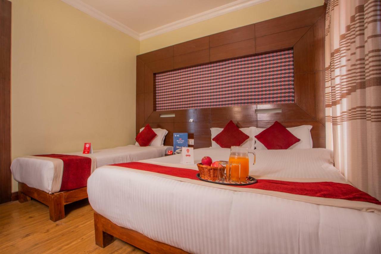 Hotel Snowland Pokhara Kültér fotó